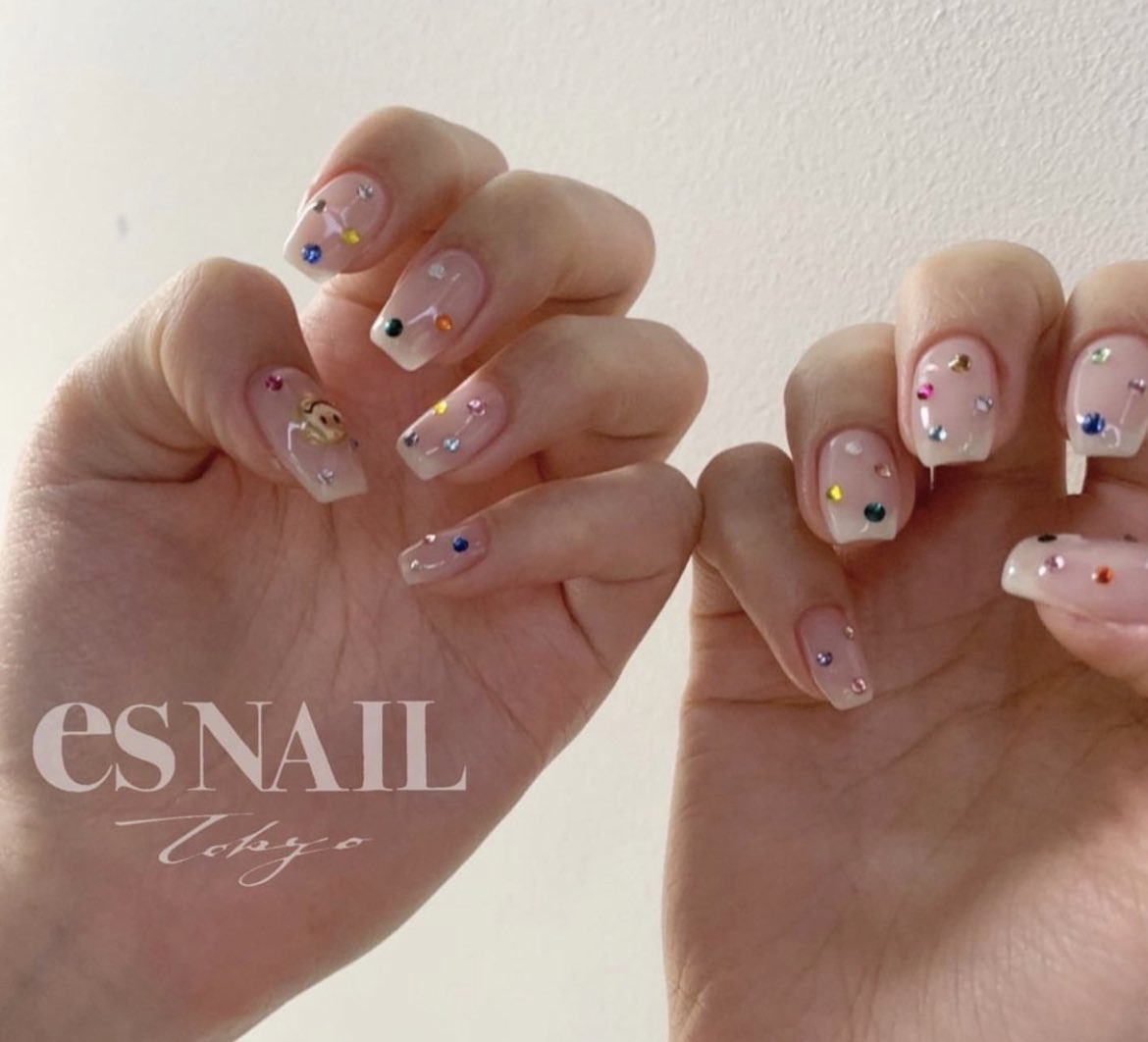 esNAIL_Snjk's tweet photo. dot ☺︎

#esNAIL #esNAILtokyo
#esNAIL新宿西口店
#ストーンネイル ＃ドットネイル https://t.co/C6TNadUBgY