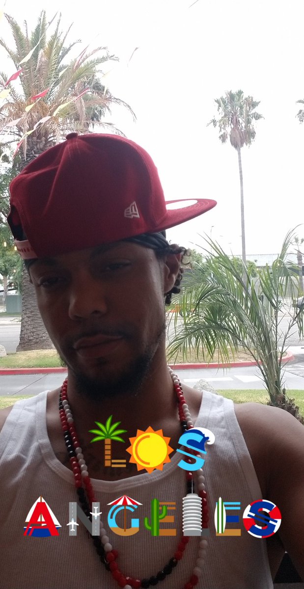 PreciseGrows's tweet photo. #CarlJr. #LosAngeles
#BackPack or #NoPack
#BallenciaAve with @A1RCRYPTO420 @THCP4ND3MIC https://t.co/UUUJYHd758