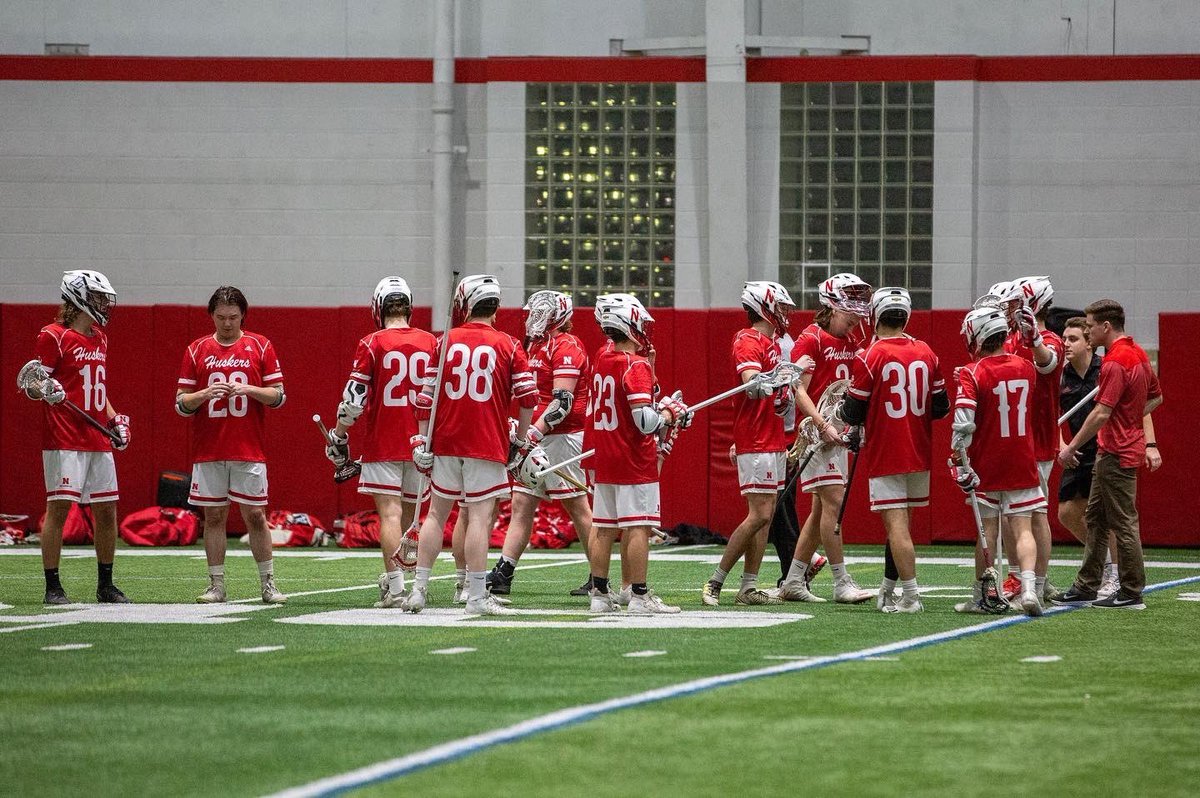 Nothing more stylish than Scarlet and Cream unis. Who wants in?