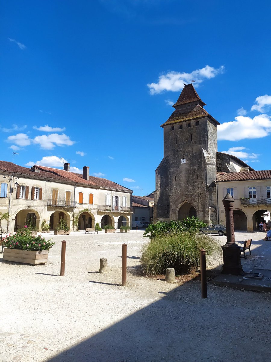 BK_abroad's tweet photo. #LabastideDArmagnac #Landes https://t.co/jwK7bjrvRZ