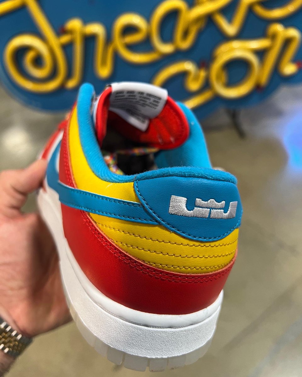 masterchefian's tweet photo. UNRELEASED Nike Dunk x Lebron James Fruity Pebbles!!! https://t.co/p3RhJ5NJ1G