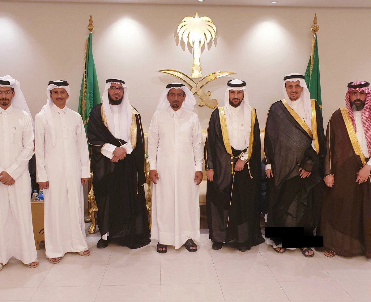 احتفل الشيخ/ زيد بن راشد آل حسين الشريف بزواج إبنه محمد من كريمة الشيخ/ناصر بن تركي المقبل، وذلك في يوم الجمعة ليلة السبت الموافق 1444/1/21 بمدينة الرياض.
تهانينا وألف مبروك.