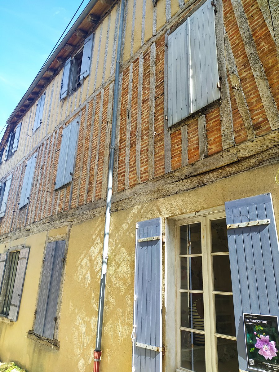BK_abroad's tweet photo. #LabastideDArmagnac #Landes https://t.co/qL3QRx19oW