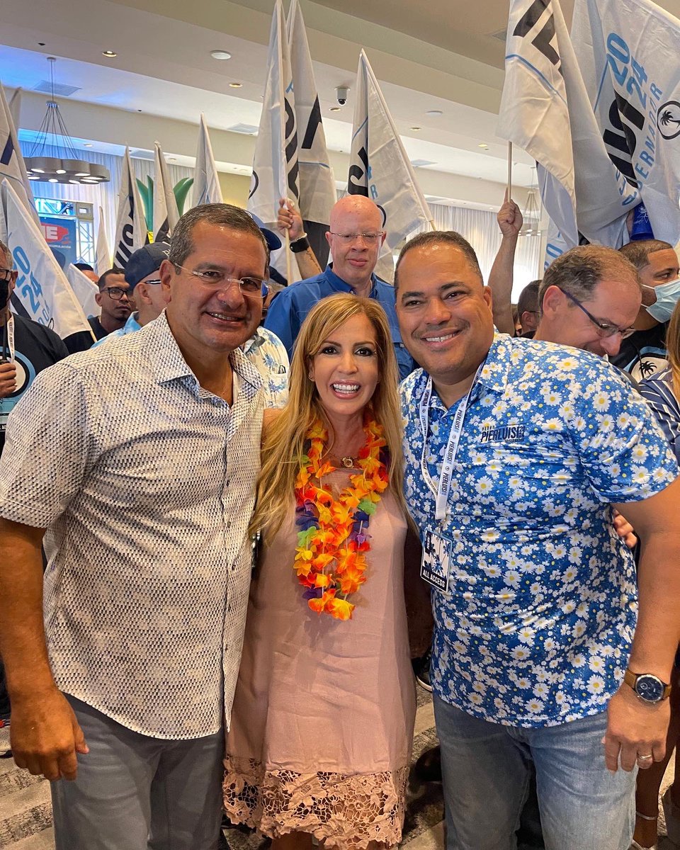 ¡Buenos días! 🌴 Guayama  presente, desde la Convención PNP. #SiempreUnidos