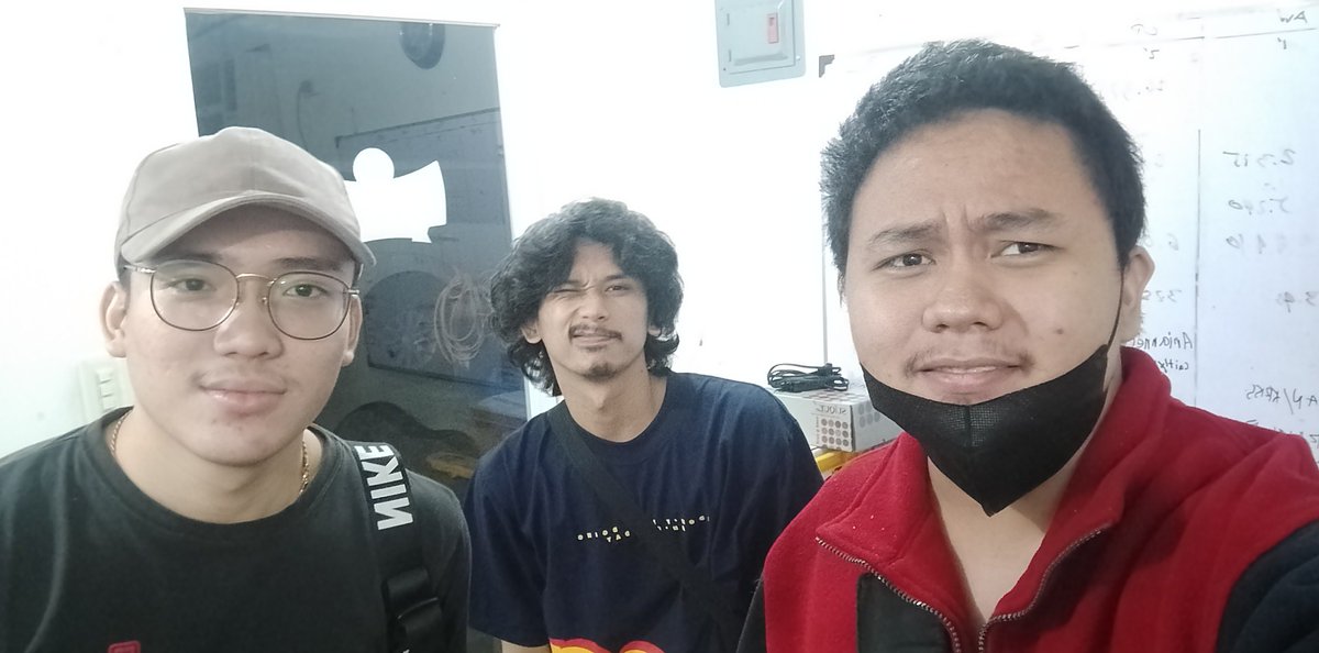 andongtohoy's tweet photo. Yes its official. We are signed! We will represent Vanguard for the ALGS! @Fehrrr_ @23Tiksss
#PHReps
#VG
#ExceedYourLimits https://t.co/FLYEAijLzs