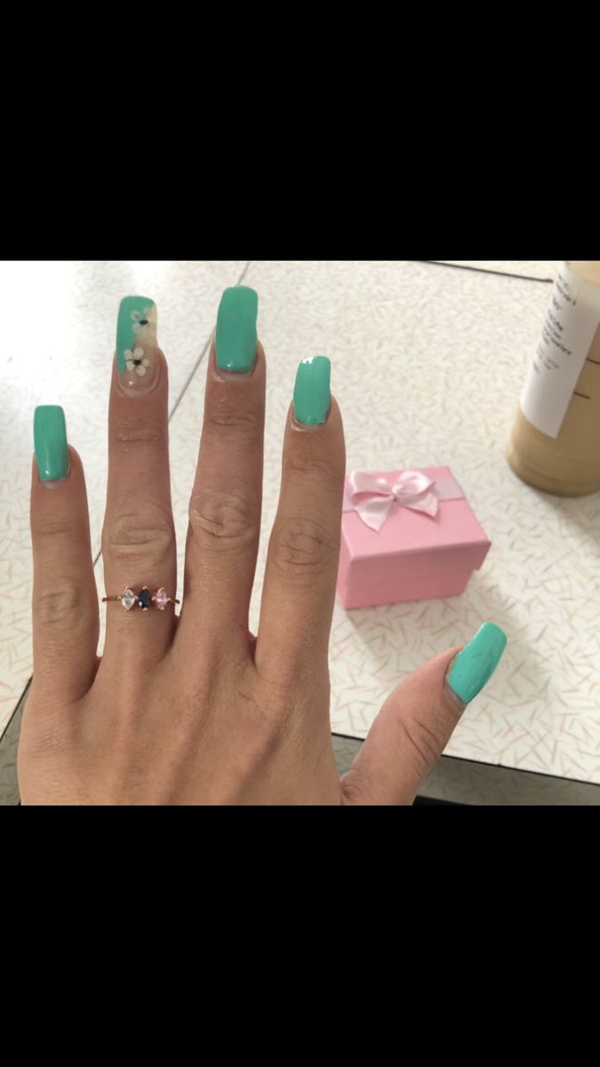 90bellabby's tweet photo. https://t.co/lgtfJh94Ji #hands #handfetish #onlyfans #onlyfansgirl #onlyfanshands #PrettyKitty Add me for more requests 🤚 💕 https://t.co/WAKaM8wIRc