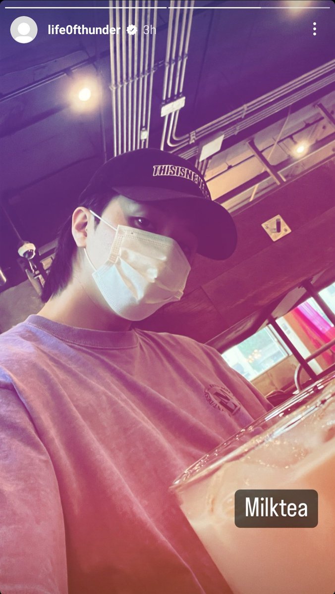 thunderarchive's tweet photo. 📸 Instagram Story | @shpthunder 
#Thunder #천둥 #박상현 #Cheondung #ParkSangHyun https://t.co/0TRNWq6qqj