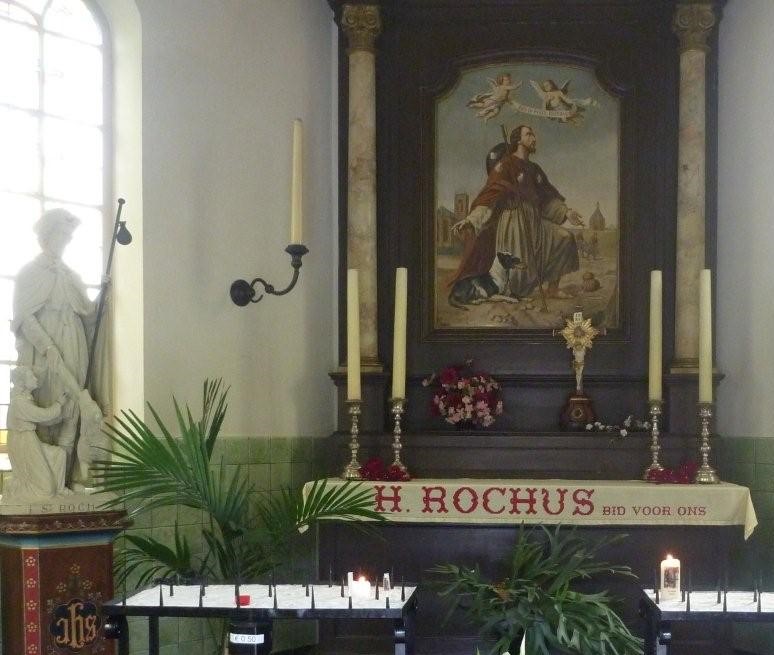 21 aug na heilige mis jaarlijkse #processie naar #SintRochus  #kapel in #Deursen. Daarna in de #SintVincentiuskerk waar gratis koffie/thee geschonken wordt met #appeltaart gebakken door de dorpsbewoners. In <a href="/overdndam/">overdndam</a> daar is altijd wat te doen. <a href="/prtoerismerave1/">Toeristisch Informatiecentrum Ravenstein</a> <a href="/DatisOss/">Dat is Oss</a>