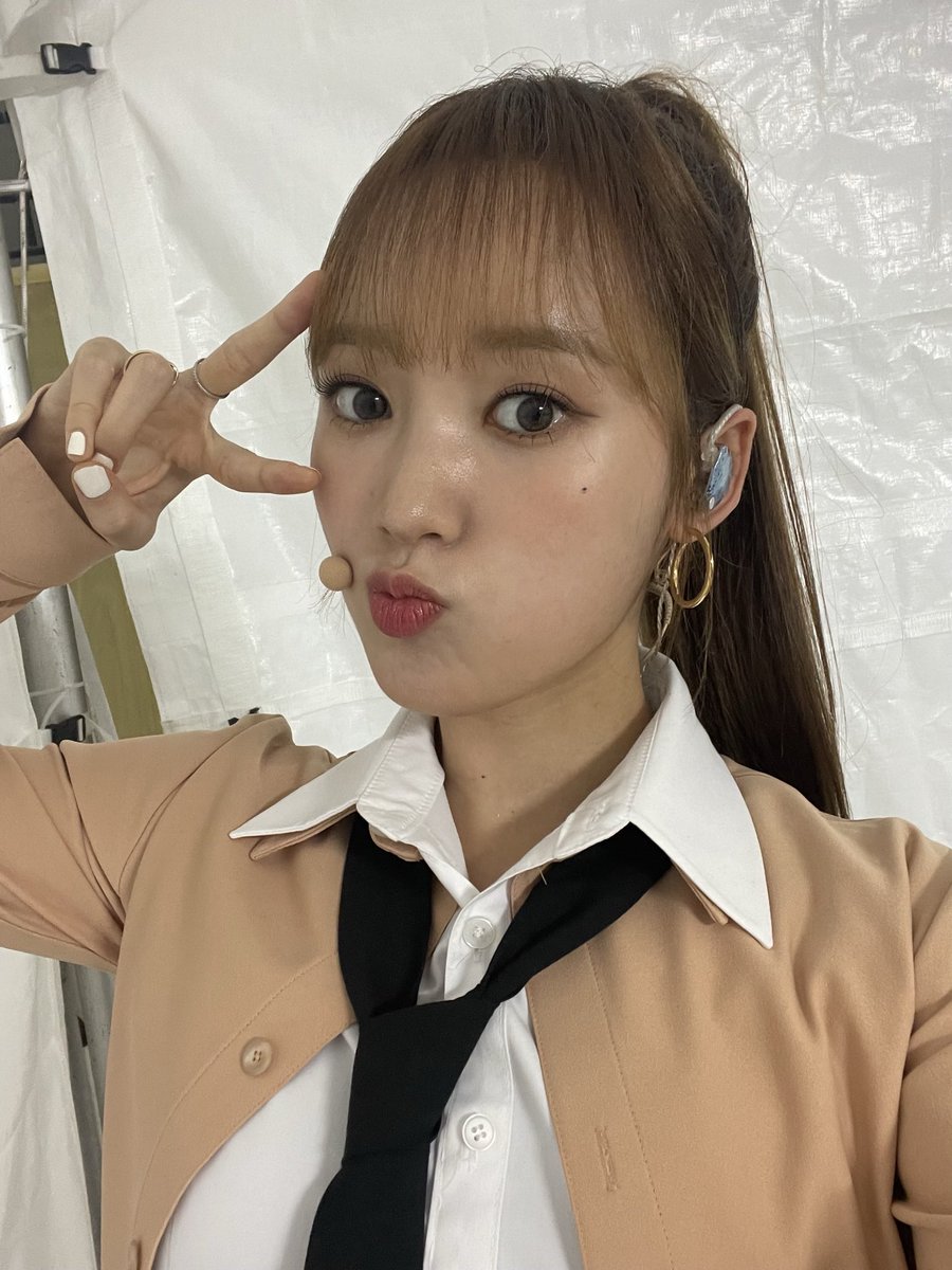 WekiMeki's tweet photo. 키링 리슨업 잘 봤나아~? 
Stupid Love again~💘 #🌱 https://t.co/TjuH5wsVaF