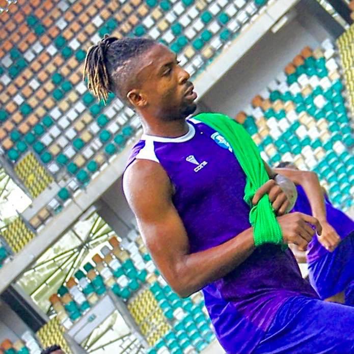 IamOwolewa's tweet photo. Ebuka Anaekwe has completed a move to @KwaraUnitedFC. The defender whoβs a bonafide player of @ABSIlorinFC has joined on a season long loan. The left full back spent last season with 3SC of Ibadan. Anaekwe trained with United in Ilorin on Saturday. #NPFLTransfer #Kwara #KwaraUtd https://t.co/nthVQY2hz9