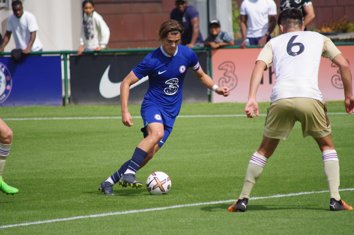 fleetphotos's tweet photo. @ChelseaFC U18 v @LCFC 200822 4-0 - #castledine #captain @chelseayouth #chelseafc https://t.co/9lSHUB76wF