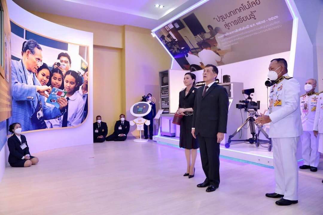 borannanma's tweet photo. วันนี้ (๒๐ ส.ค ๖๕) พระบาทสมเด็จพระเจ้าอยู่หัว และสมเด็จพระนางเจ้า ฯ พระบรมราชินี เสด็จพระราชดำเนินไปทรงเปิดอาคารสถานีวิทยุโทรทัศน์การศึกษาทางไกลผ่านดาวเทียมแห่งใหม่ ณ สถานีวิทยุโทรทัศน์การศึกษาทางไกลผ่านดาวเทียม อำเภอหัวหิน จังหวัดประจวบคีรีขันธ์ https://t.co/tjTnGDhSHW