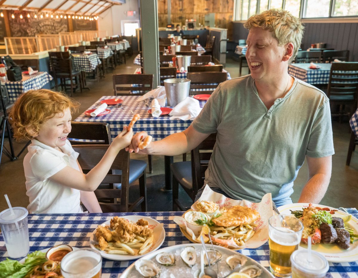 Cheers 🍤 to Dine Out Boston coming to a close. Today is the last day of deals, so if you haven't, make sure to dine out today!
We loved seeing you dine out on incredible meals at amazing rates all over the Greater Boston area! Until next time Boston!

📸: Kyle Klein Photo
