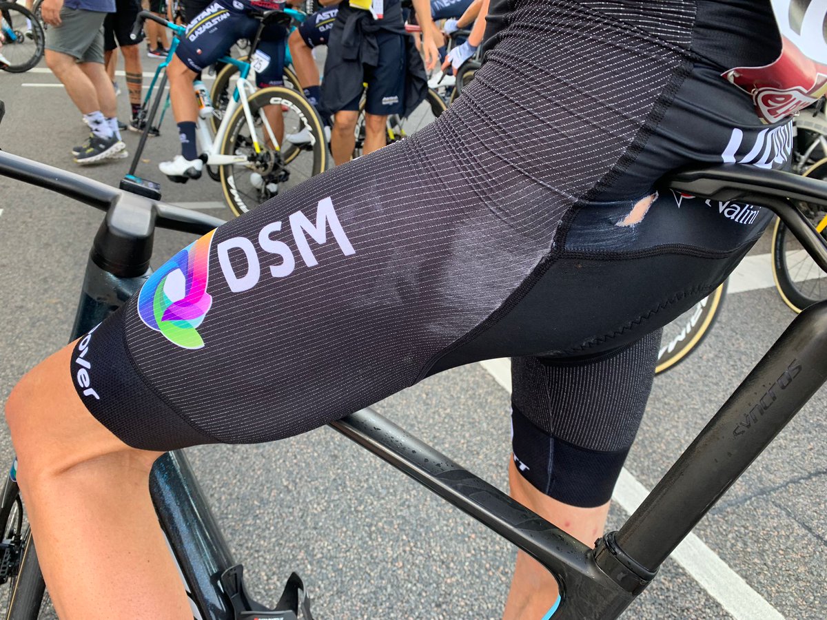 Improved rider safety and protection without compromise on performance or aerodynamics 💯💪🏻

<a href="/markdon99/">Mark Donovan</a> over the line today after putting our <a href="/NaliniCiclo/">Nalini</a> and <a href="/dyneema/">Dyneema</a> sprint suit to the test quite literally earlier <a href="/lavuelta/">La Vuelta</a> 😅👊🏻

#KeepChallenging #LaVuelta22