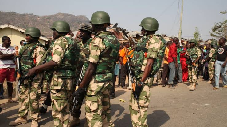 How Nigerian Military Personnel Sacked Abia Communities, Abducted Several Residents, Burnt 15 Corpses — IPOB | Sahara Reporters bit.ly/3QUmD6U