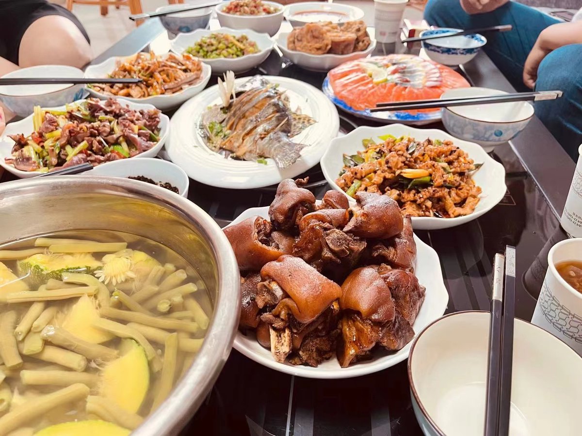KingJkea's tweet photo. 呼 练后放纵餐 https://t.co/ryinpA9JiA