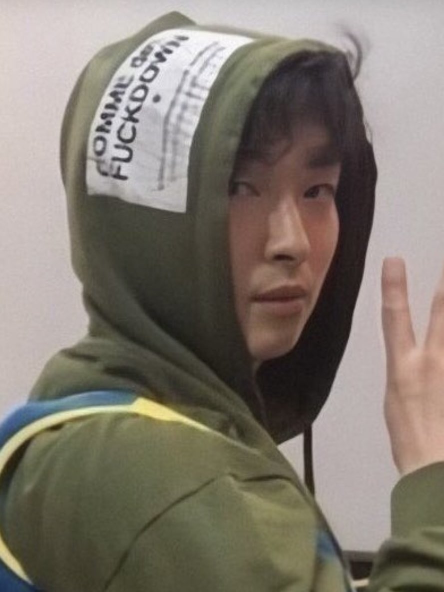 PKH_com's tweet image. 🔖 COMME des FUCKDOWN | 꼼데퍽다운

✔️ 후드 포인트 집업 (카키)

* 동일 제품을 찾는 데에 어려움이 있어 제품 사진은 다른 색상으로 대체합니다.

#박강현 #PARKKANGHYUN