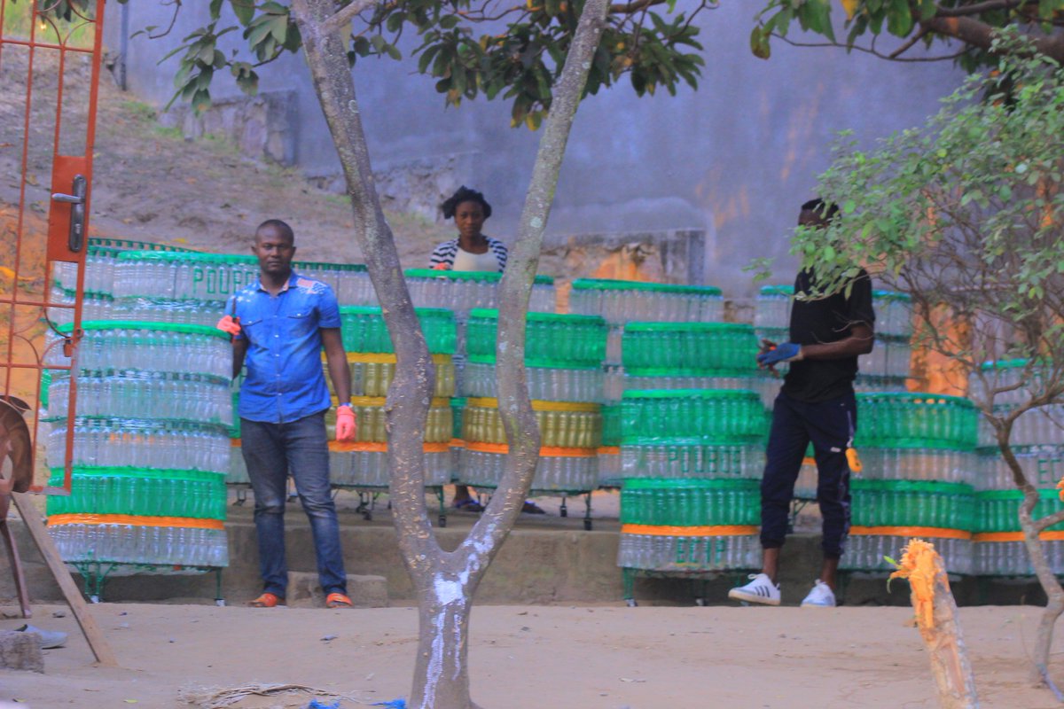 BOBBOBO28778552's tweet photo. Zéro déchet dans les voies publiques kinoises est possible, question d'une bonne volonté de la part des autorités de la RDC.+243820557240. Madame Olive Lembe, Madame Denise Nyekeru, Madame Ministre Eve Bazaïba, Mr Gouverneur Gentiny Ngobila, L'honorable député Eliezer, soutiens https://t.co/I4vBPTArkN