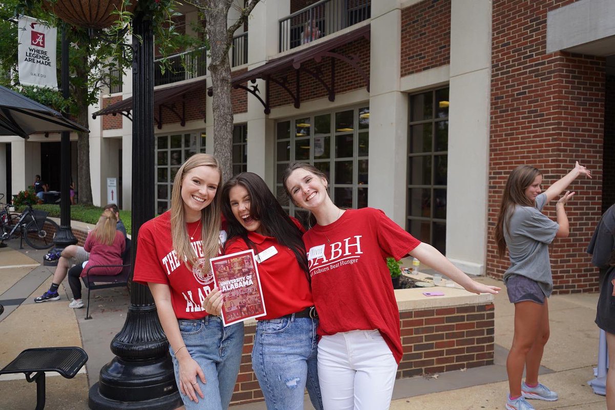 WOOHOO!!! We had so much fun at the Coke Floats and Community Service event! We loved getting to meet so many of you and hope to see y’all more throughout the semester! 

Don’t forget, 
STAFF APPLICATIONS COME OUT SOON!!! Stay on the lookout and keep up with us on social media