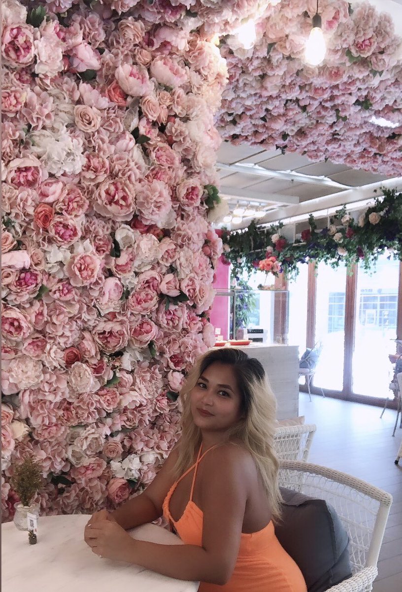 CrisHassanein's tweet photo. Patiently waiting.
:
:
:
:
#breakfast #flowers #restaurant #summer #shein https://t.co/fdCzae3Lzd