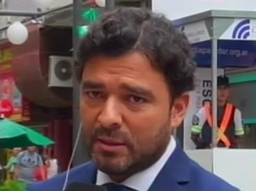 #Ahora. Gustavo Pedrocca, secretario de <a href="/suvicoarg/">Suvico</a>, anuncia en <a href="/TercerTiempo30/">TERCER TIEMPO</a> por @radiopulxo951 las obras en #RacingCBA: "el 17 de diciembre haremos un gran espectáculo de inauguración de las obras en Nueva Italia"
<a href="/GustavoPedrOk/">Gustavo Pedrocca</a>