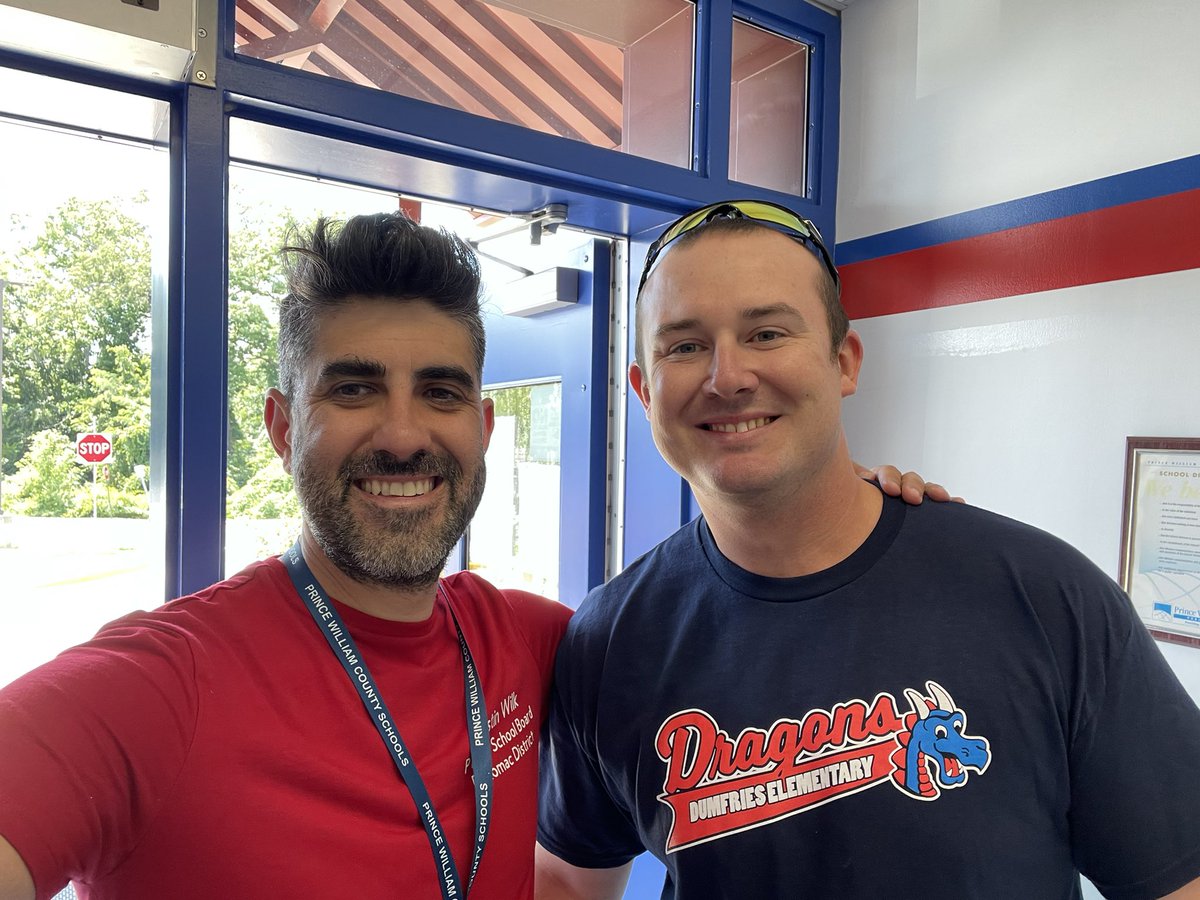 justindavidwilk's tweet photo. I have never seen so much excitement @DumfriesES with the community. @StarrGranby and her entire team are blasting off and putting Dumfries back on the map! Go Dragons! https://t.co/nqYwX5F3go