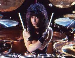 Elton Evans (@captfan75) on Twitter photo <a href="/TBonesPrimeCuts/">𝐓-𝐁𝐨𝐧𝐞 𝐌𝐚𝐭𝐡𝐥𝐞𝐲 🎙🟧</a> <a href="/QUIETRIOT/">QUIET RIOT</a> <a href="/FrankieBanali/">Frankie Banali</a> <a href="/WASPOfficial/">W.A.S.P. Nation</a> <a href="/WaspFanClub/">W.A.S.P.</a> <a href="/LetsgoMetsgo/">Ray The Playmaker 🏒⚾️</a> <a href="/DeepPurplePod/">Deep Purple Podcast</a> <a href="/skynyrdpodcast/">Skynyrd Reconsydyrd (the Podcast!)</a> <a href="/TheToddIndy/">The Todd - ABftP 🎙️🎶🎷</a> Great Album! Frankie Banali Was One Of The Nicest Person! But Had His Tank Top On To Prove He Had The Guns For The Big Solid Steady Beat! <a href="/TBonesPrimeCuts/">𝐓-𝐁𝐨𝐧𝐞 𝐌𝐚𝐭𝐡𝐥𝐞𝐲 🎙🟧</a> <a href="/QUIETRIOT/">QUIET RIOT</a> <a href="/FrankieBanali/">Frankie Banali</a> <a href="/WASPOfficial/">W.A.S.P. Nation</a> <a href="/WaspFanClub/">W.A.S.P.</a> <a href="/LetsgoMetsgo/">Ray The Playmaker 🏒⚾️</a> <a href="/DeepPurplePod/">Deep Purple Podcast</a> <a href="/skynyrdpodcast/">Skynyrd Reconsydyrd (the Podcast!)</a> <a href="/TheToddIndy/">The Todd - ABftP 🎙️🎶🎷</a> Great Album! Frankie Banali Was One Of The Nicest Person! But Had His Tank Top On To Prove He Had The Guns For The Big Solid Steady Beat!