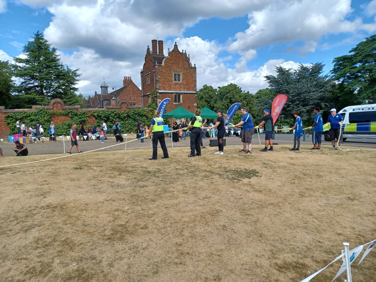 A big thank you to inspireactivity & @AVFCFoundation for inviting us along to the community games at Aston Hall Park⚽️🏏🥋🥊 @WMPDogs @AstonWMP