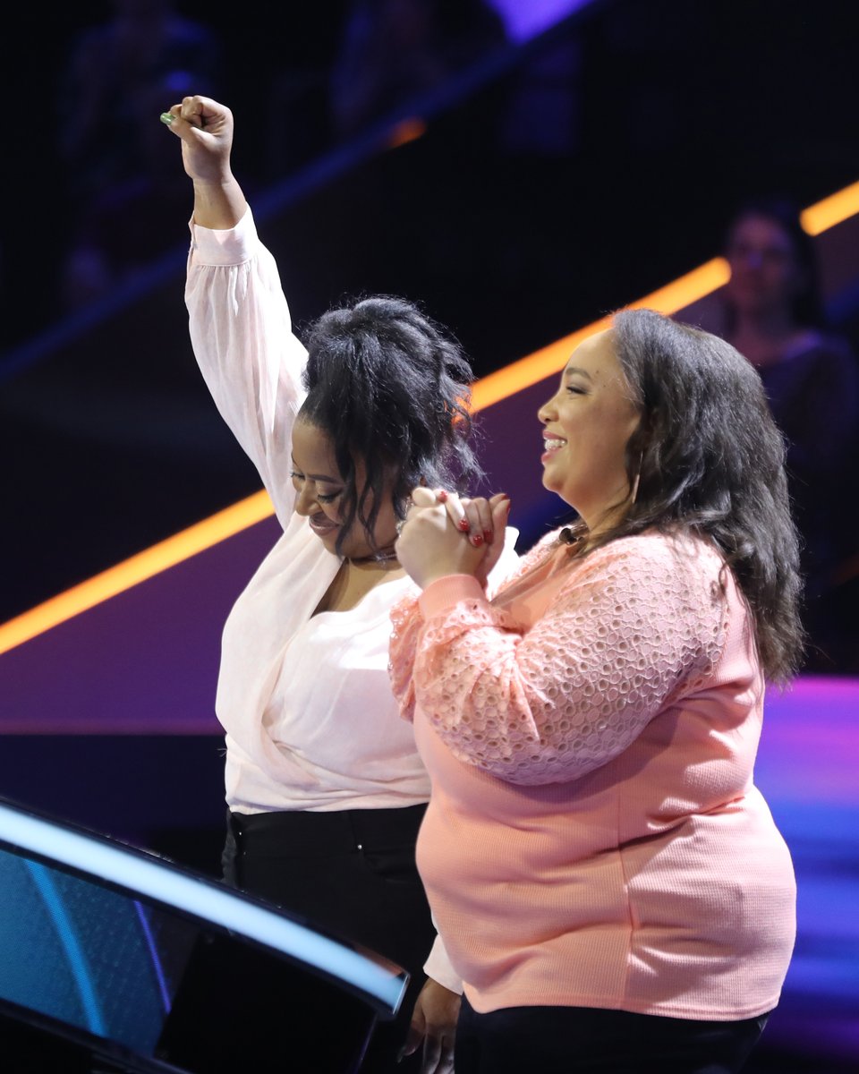 BeatShazamFOX's tweet photo. Keep your ✊🏾 up we're bringing you another #BeatShazam! https://t.co/5JZU8gc92F