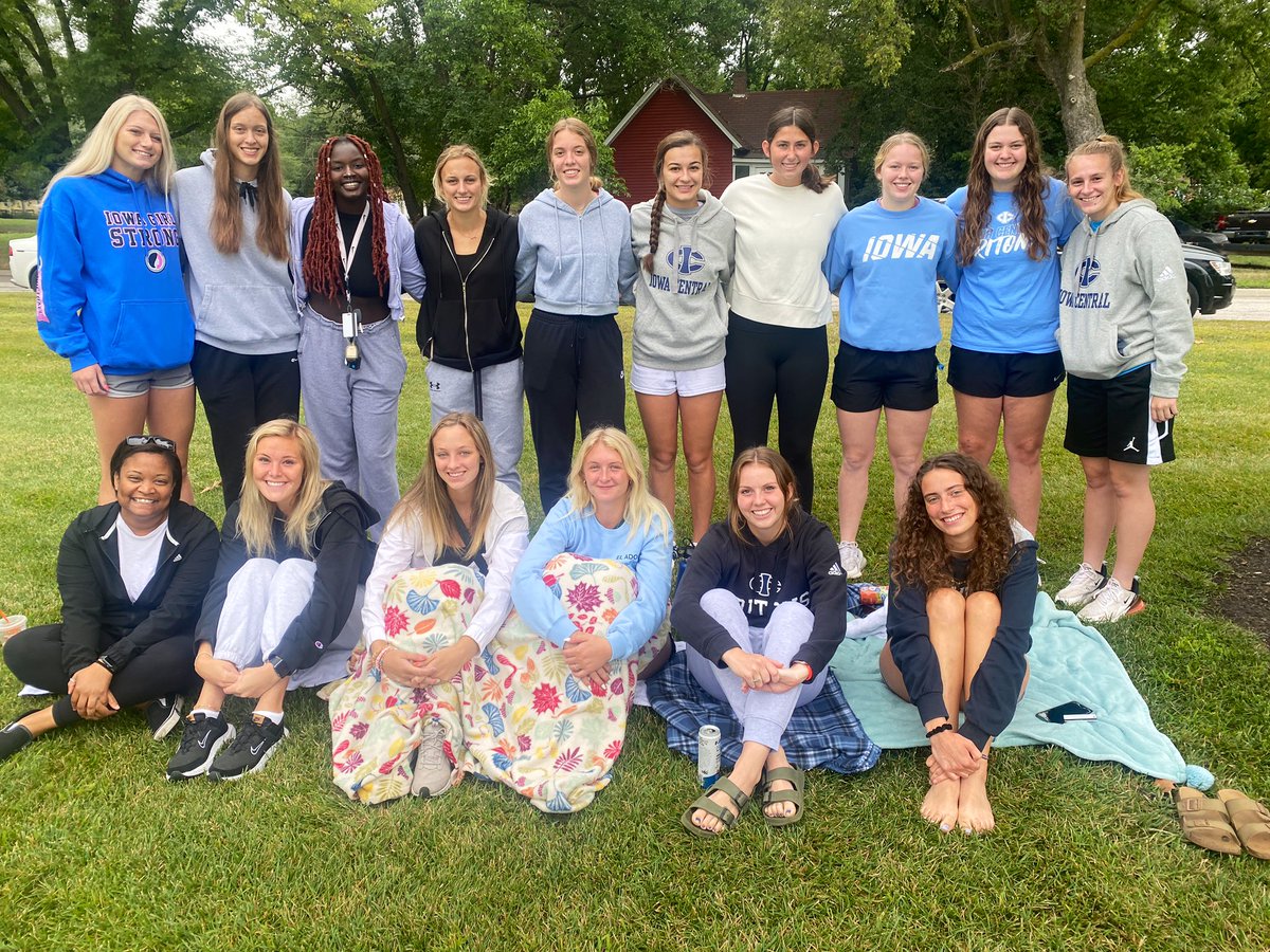IowaCentralWBB's tweet photo. We’ll need a cheat sheet next time out, but it was great to catch some of @ICCCRugby’s scrimmage this morning! #TritonNation 🔱 https://t.co/J4ZCPZbokZ