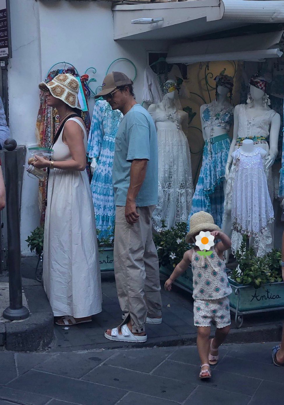 Portal Katy Perry on Twitter: "Katy, Orlando e Daisy vistos em Positano