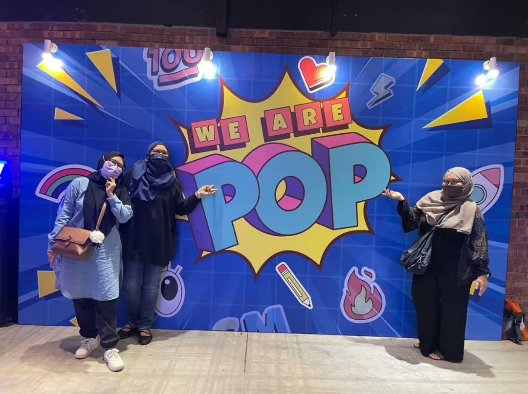 Walaupun tak nampak muka, tapi muka-muka ni memang pantang lepak mana-mana acara. Mesti ada je idea timbul.

Tag : rakan subahat <a href="/emilayusof/">Emila Yusof</a>  dan <a href="/YanYahaya/">SakuraInWinter</a>

#nft #pentas #pentasian #pentasiansupportpentasian
#WeArePOP