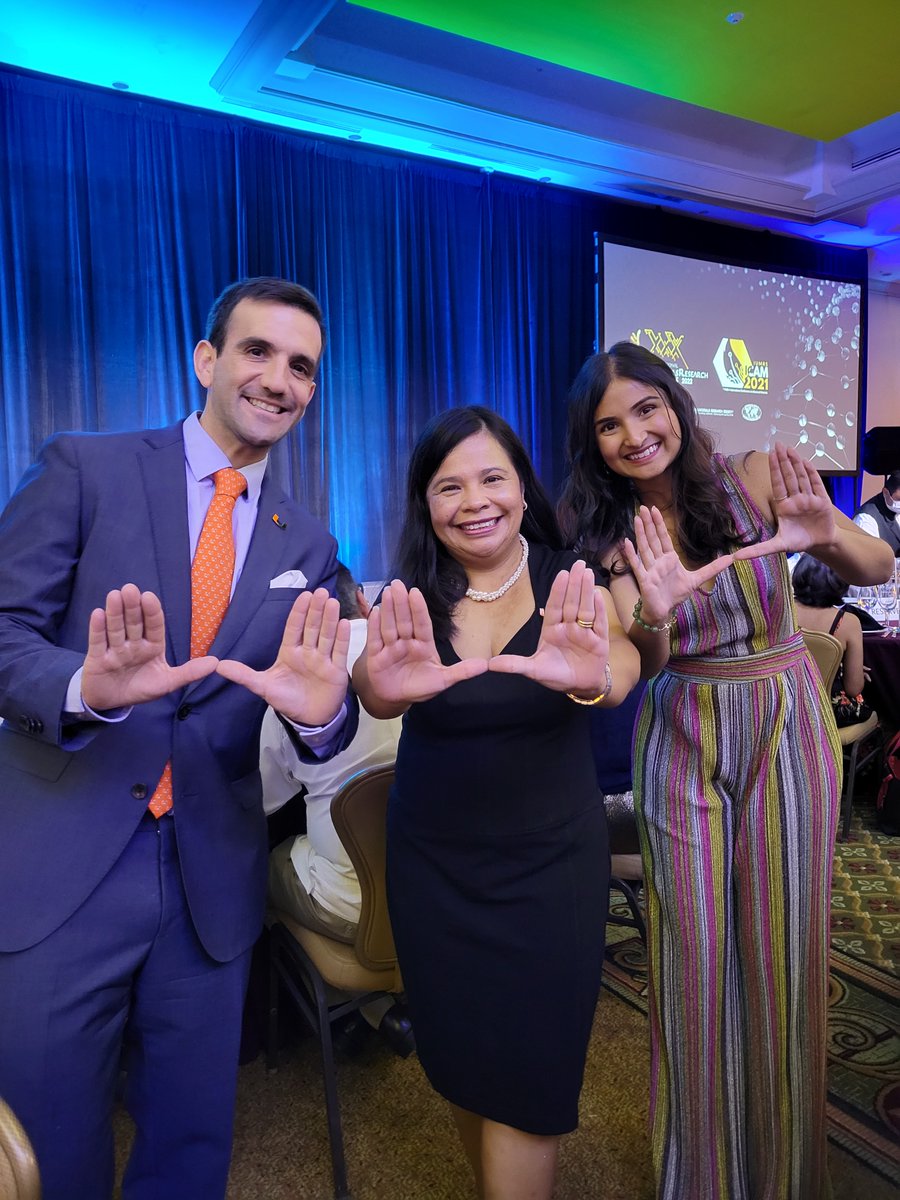 GabrielaGeronP's tweet photo. 🙌 @EngineerUMiami represented in the #IMRCcongress in Cancun, Mex. Dr. Francisco De Casio delivered a keynote and alum Anisha Khore led the roundtable “Challenges of future generations”
#umiami #MiamiEngineering #GenderAgenda #umiami #IMRC #WOMENinSTEM #IMRC2022 @univmiami https://t.co/xd4ub4mqcC