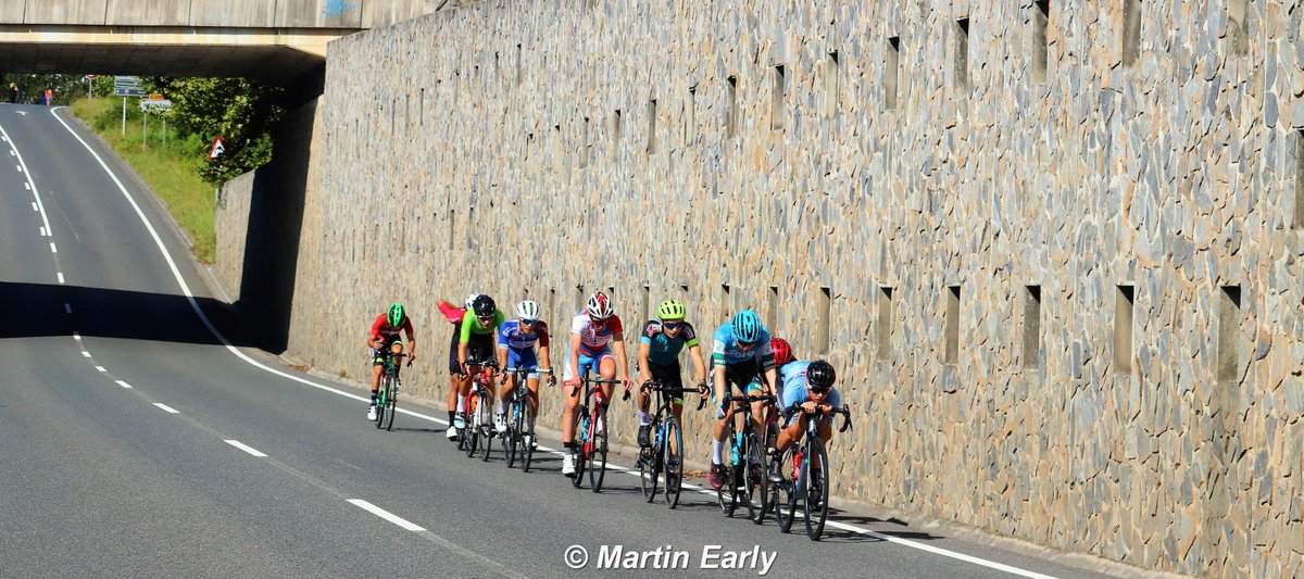 martin__early's tweet photo. Ciclismo junior #IrukiSariNagusia #Ergobia 20-8-2022, donde llega la fuga. Top 3:
1 @Enekortelarr @elgoibarkolt
2 Yeray Sastre @MMR_Academy
3 @LucasGuillermo_ @EoloKometaTeam @FundContador
Mañana desayunaremos con el álbum completo de fotos😉
@donostialdeaBiz @GTxF_ https://t.co/WkvzqyRrPz