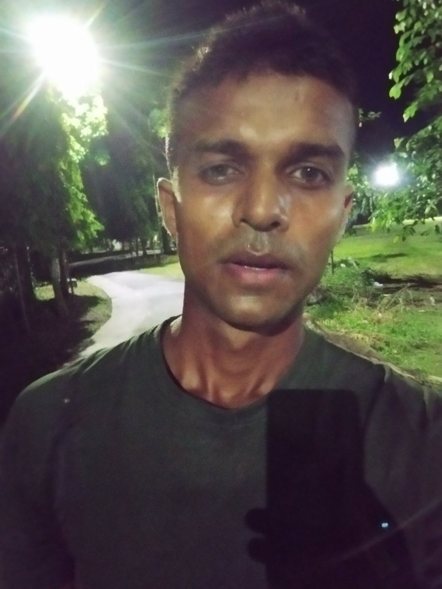 KalamReja08's tweet photo. Straight roads are for fast car's , turns are fast drivers. 🏃
#peace
#Latenightrun https://t.co/cOiXmUXnvK