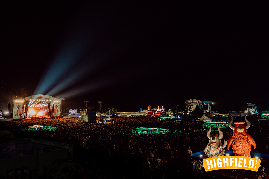 Wir sind wahnsinnig glücklich euch mitteilen zu dürfen, dass wir ab sofort offiziell ausverkauft sind! Dafür möchten wir euch auch etwas zurück geben: Morgen, um 12 Uhr, servieren wir euch die ersten musikalischen Highlights für das Highfield 2023! Und das wird deftig!