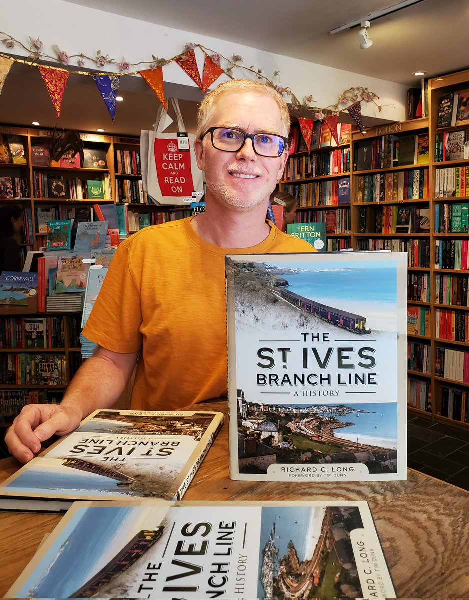rlonguk's tweet photo. Many thanks to the fabulous @stivesbooks for letting me sign some copies of my 'St Ives Branch Line' book today. Signed copies available while stocks last!
#StIves #StIvesBranchLine #StIvesBranch #StIvesBookseller https://t.co/tw5NsMl4QF