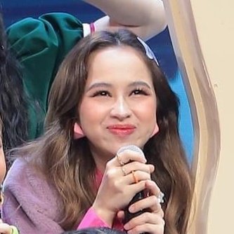 LhanoyKk's tweet photo. สวยน่ารัก​                      สวยเริ่ด
#TPOPSTAGExLessismore4EVE
#Hannah4EVE https://t.co/jGR2nA8JtW