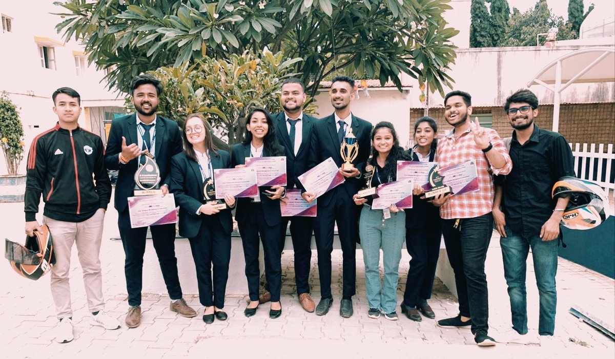 mbahoudinis's tweet photo. So much of winning is about attitude. Congratulations to all the winners of the recent Management Fest held at RR College. You victory will inspire many. 
#managementfest #Winners #lesson #Victory #Competition #battle #learning #AttitudeEffort https://t.co/BimDMdGirb