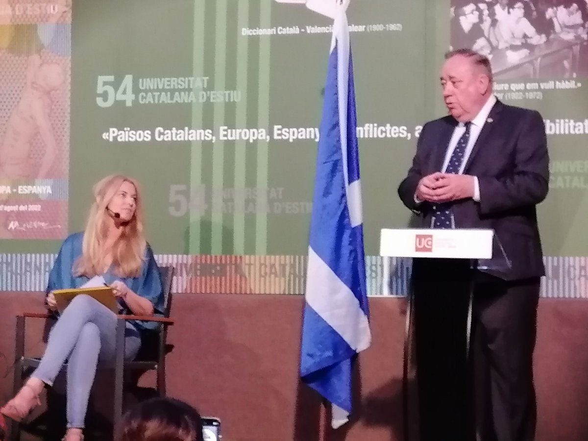UniversitatsANC's tweet photo. "Cap referèndum pot ser il·legal", diu @AlexSalmond a la sessió internacional de la @UCE_CAT d'aquest 2022 titulada "The right to independence".
Recupereu-la via Youtube https://t.co/DAspL5Oebq https://t.co/8Qz0RdmM9T