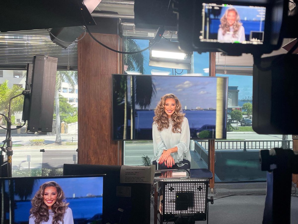 KatrinaCampins's tweet photo. @FoxNews #realestateanalyst https://t.co/zQ2WUfZn3F