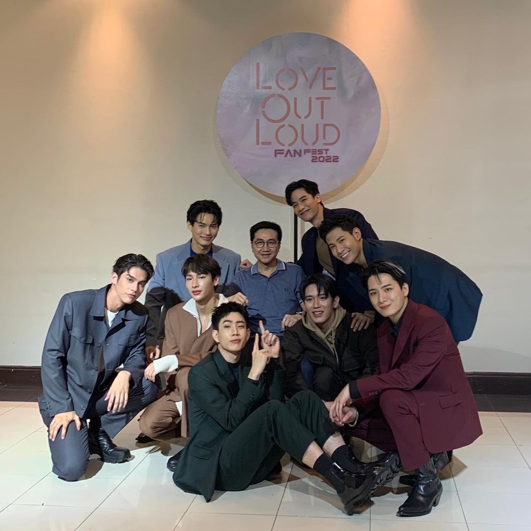 taytaonew's tweet photo. ✨Menifasting, 4 pillars New project together🥹💙💚❤️🤍

 #LOLTayNew #LOLBrightWin #LOLKristSingto #LoLOffGunProject #LOLFanFest2022 https://t.co/b2QFR5yrld