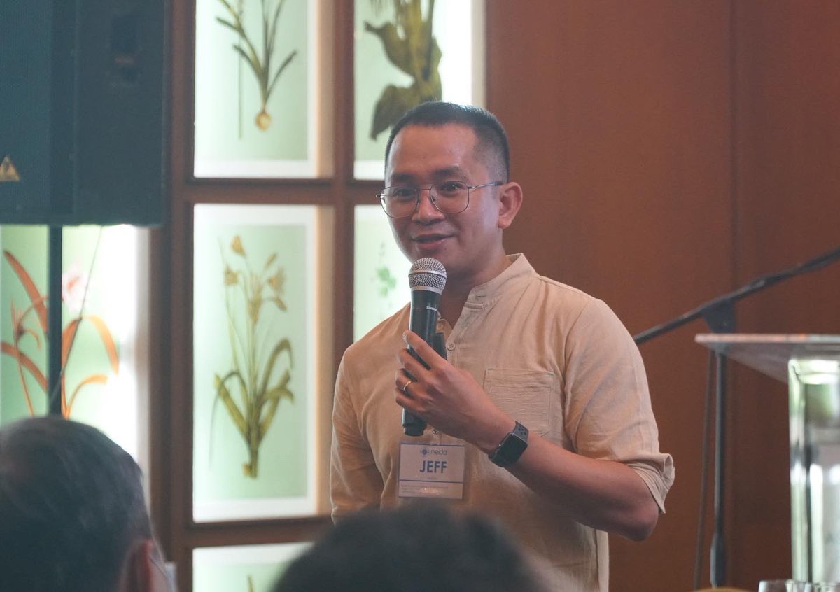 jaarapoc's tweet image. Last leg of the NEDA Basic Econ Course for Non-economists. 💙

#EconomicsForAll