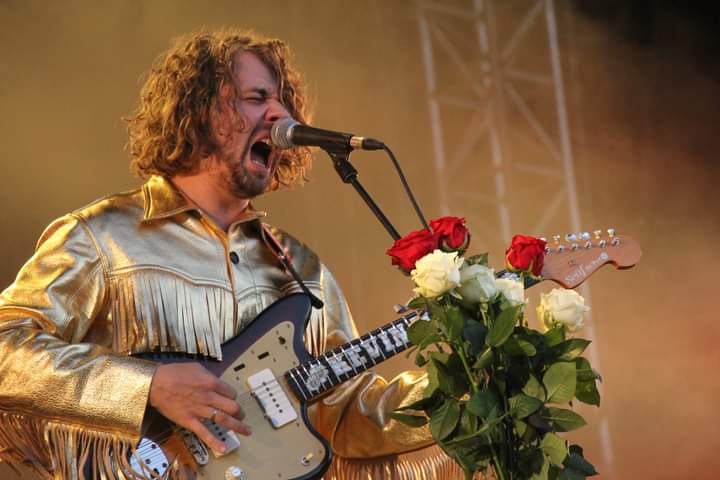 popisonfire's tweet photo. #RDR2022 This is a photograph
Génial concert de #kevinmorby #routedurock #stmalo https://t.co/HBXFvSjsdk