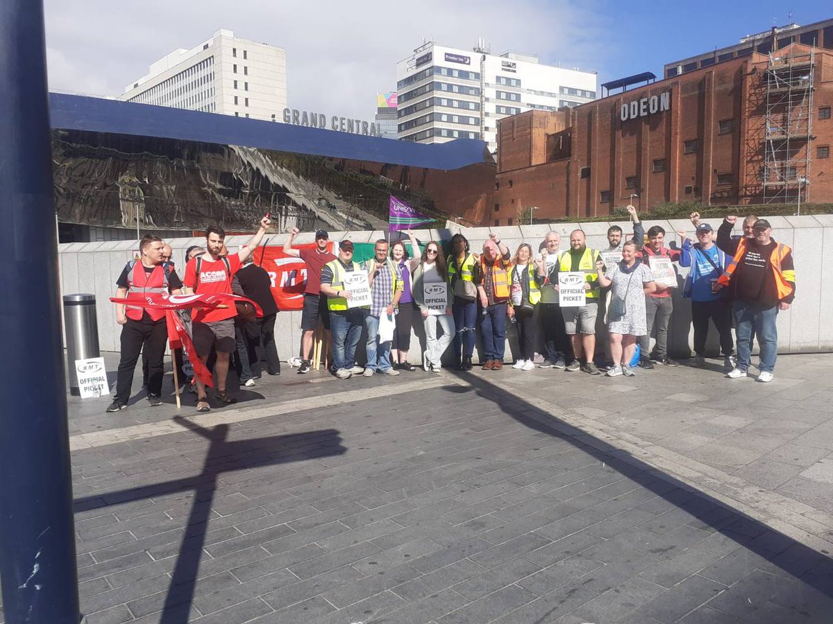 Members of <a href="/WorkersPartyGB/">Workers Party of Britain</a>  in Birmingham proud to stand in solidarity with striking <a href="/RMTunion/">RMT</a> workers today.

This is a fight for the whole working class which is inspiring many more workers to demand better.
This is just the beginning!