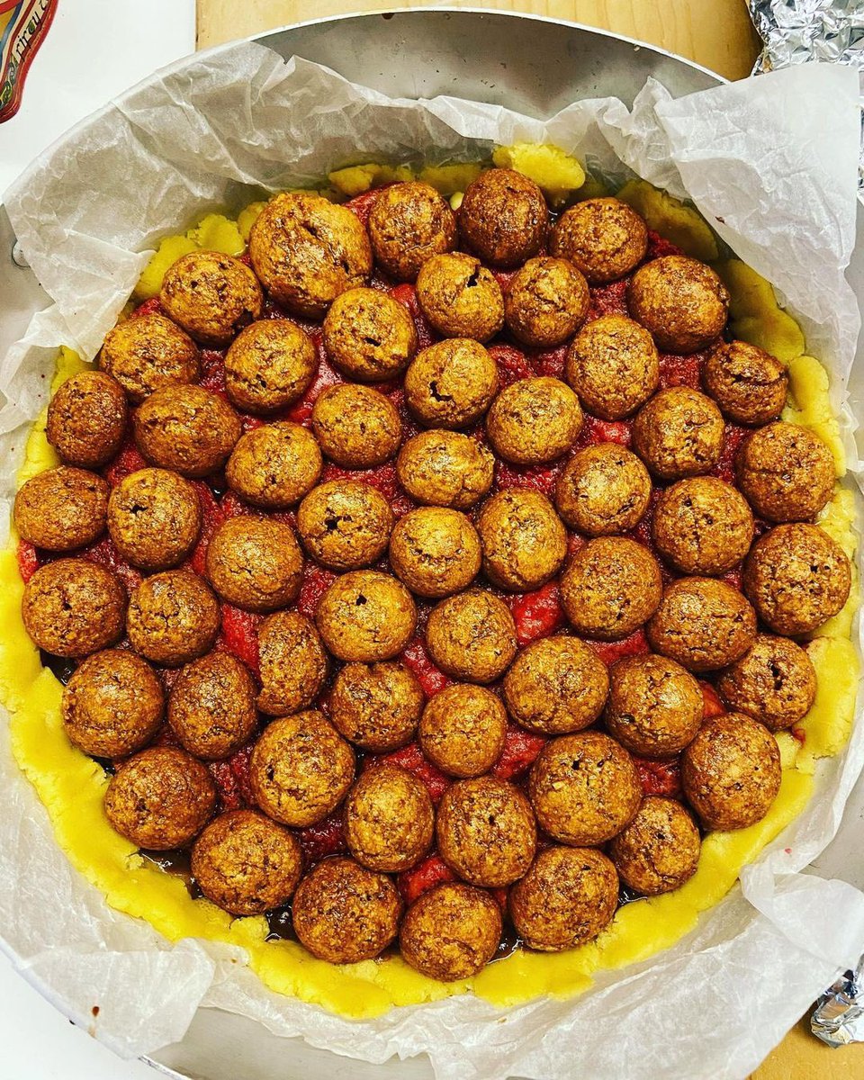 parma_food's tweet photo. Repost @ cotso_wolds
La crostata #samboseto 🚀😚
#homemade #ricetta #parmigiana #parmafood #torta #dessert #parmacityofgastronomy #savoiardi #amaretti #alkermes #marmellatadiprugnefattaincasa #ideedifrolla #caffè #cake #cakes https://t.co/6BL2Vk1Sx1