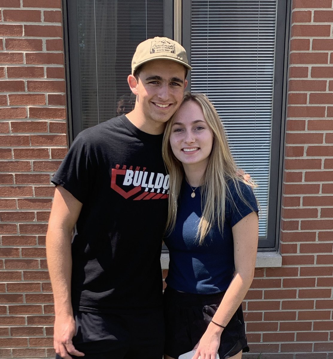 bobgold72's tweet photo. Trace decided to head to college a year early, but I’m not sure @hollygold92 or his twin sister were ready to let him go. While driving 6 hours with him yesterday, 18 years flashed through my head before we dropped him off.  I couldn’t be more proud of the young man he has become https://t.co/FSgkkEX39x