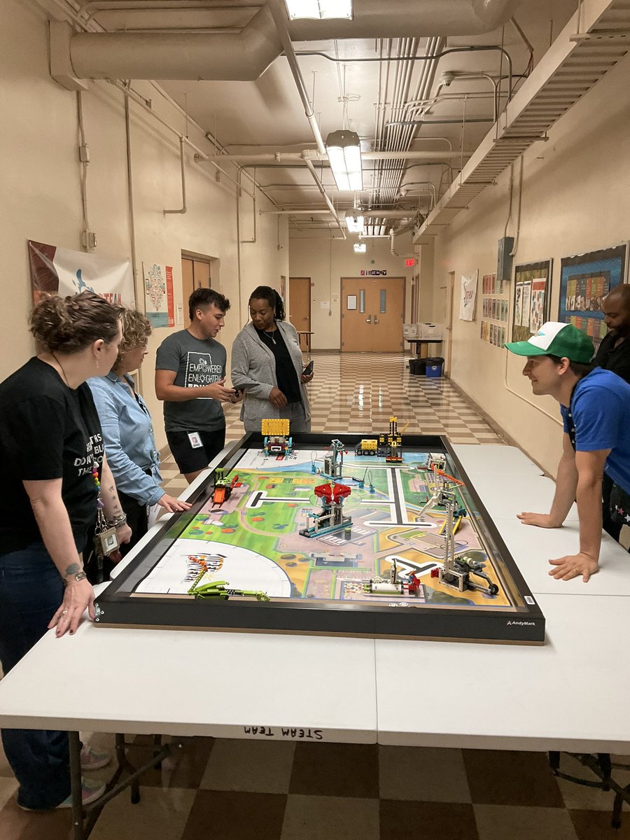 MNPS_STEAM's tweet photo. Dedicated MNPS STEAM middle school teachers spending their SATURDAY to prepare for the FIRST Lego League Challenge 2022-2023 season.
#MNPSSTEAM #FIRSTLEGOLEAGUE #FIRSTENERGIZE #AmazonFutureEngineers https://t.co/bvbkjHfTf8