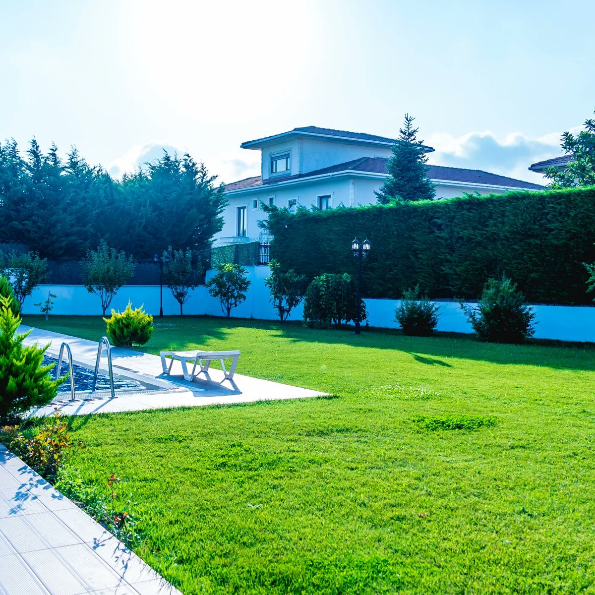 This is where legends are made 😎 Ooredoo Thunders Gaming house in Istanbul  managed by Quest Esports ⚡ 
#eSports #OoredooThunders #WeAreTheStorm #QuestEsports <a href="/OoredooNation/">Ooredoo Nation</a>