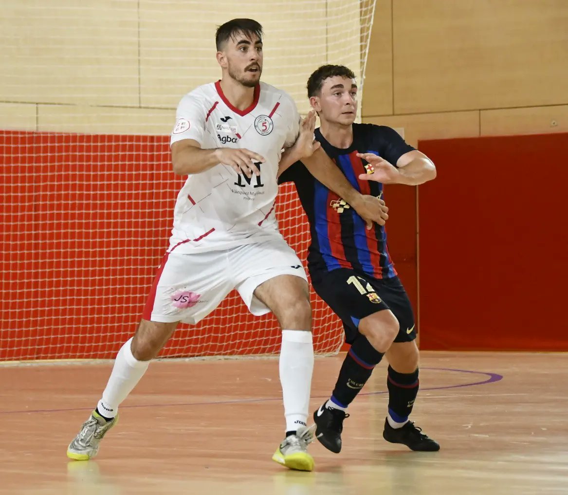 sala5martorell's tweet photo. 🔴🏁 Victoria para el primer test de pretemporada
Barça Atlètic 2️⃣-6️⃣ Sala 5 Martorell.
#cs5m #Futsal https://t.co/385puqdr0c